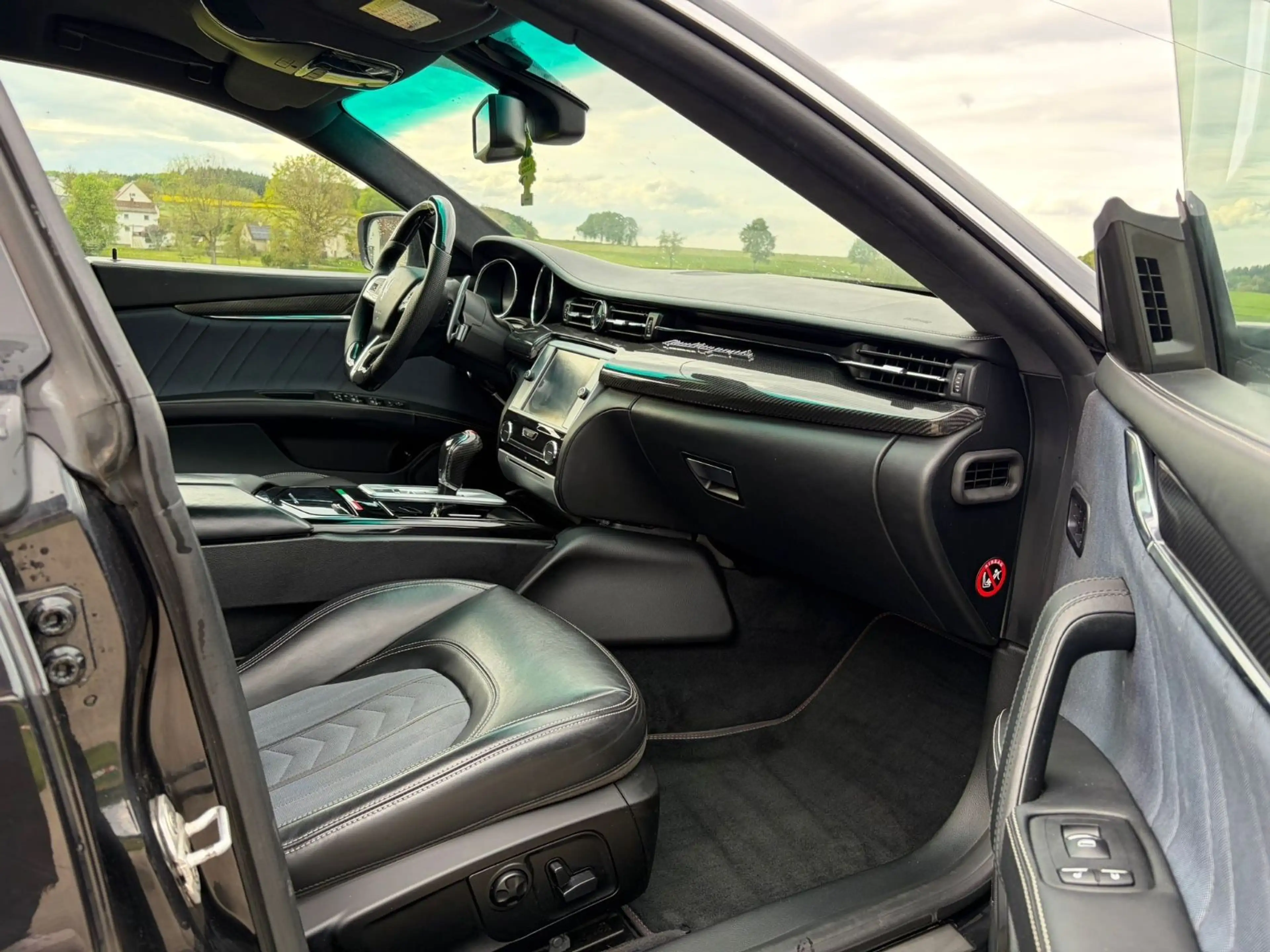 Maserati Quattroporte S Q4 — photo 15