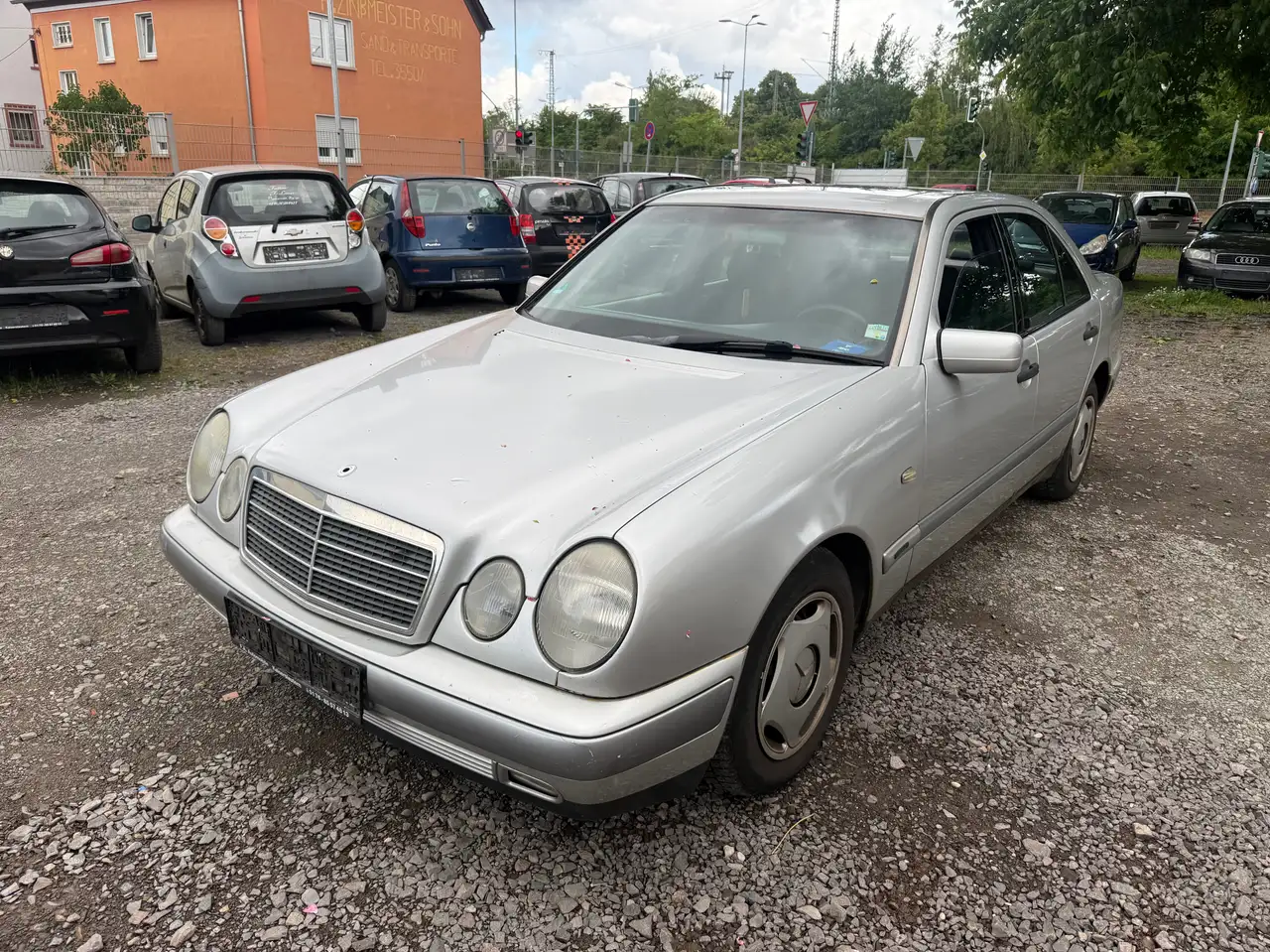 Mercedes-Benz E 240 Avantgarde, foto 1