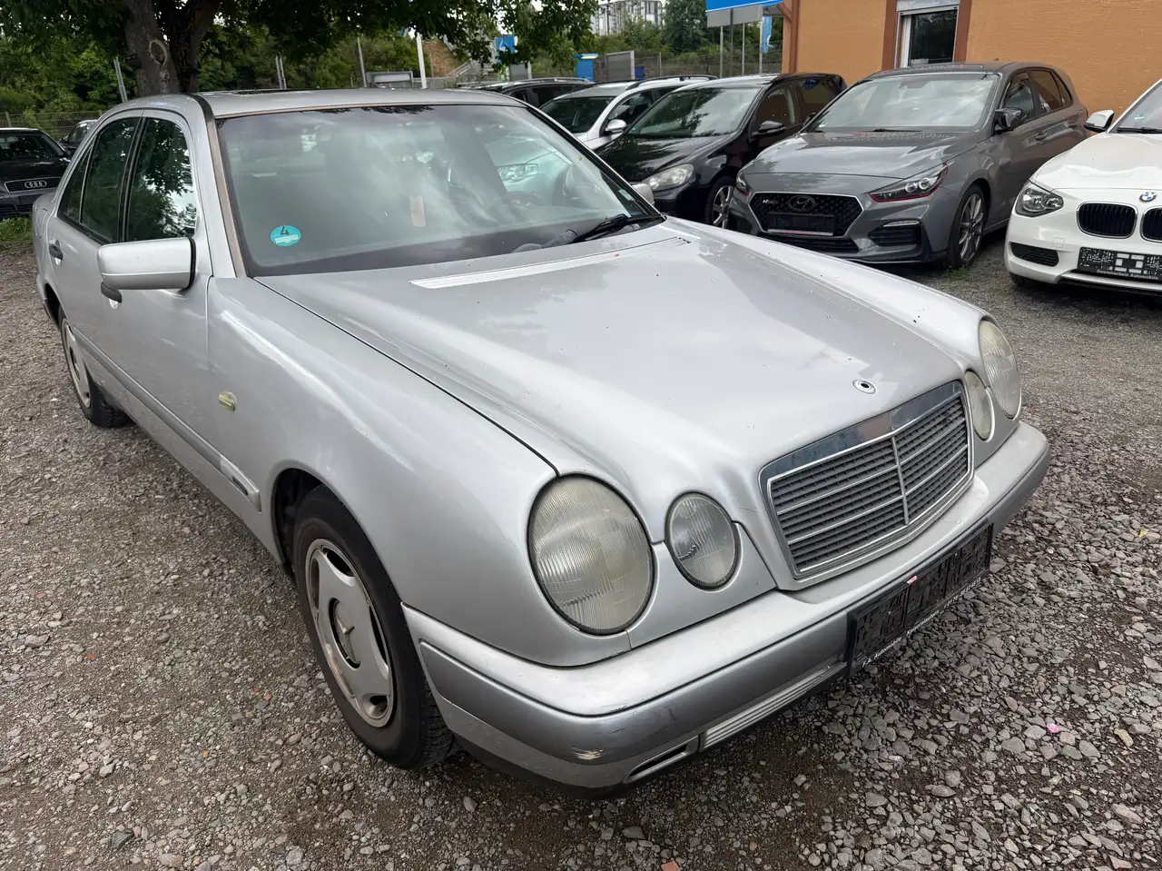 Mercedes-Benz E 240 Avantgarde, foto 3