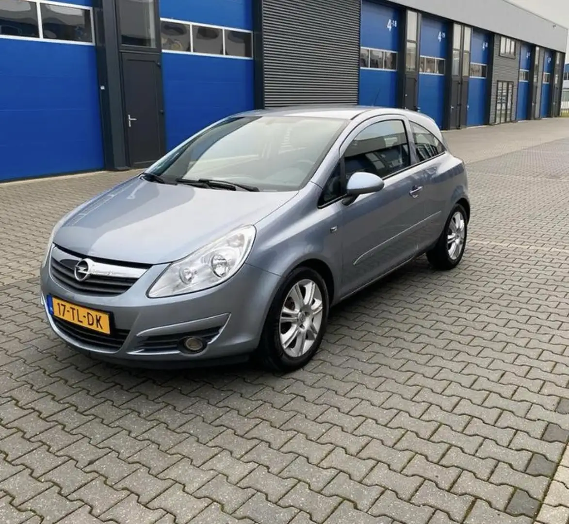 Opel Corsa 1.2-16V Business Grijs - 1