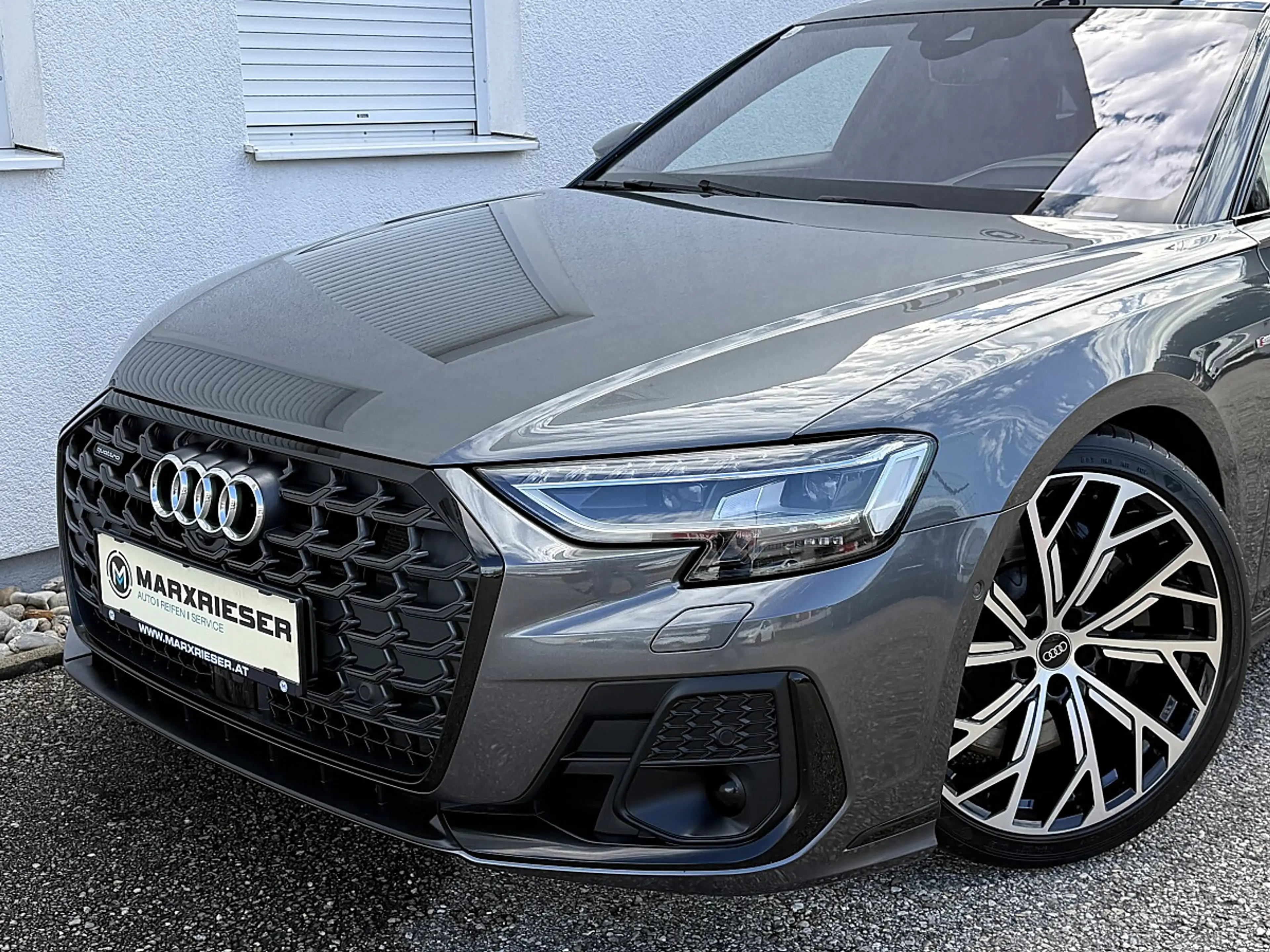 Audi A8 60TFSI e quattro |Panorama| HeadUp |Nachtsicht| — photo 4