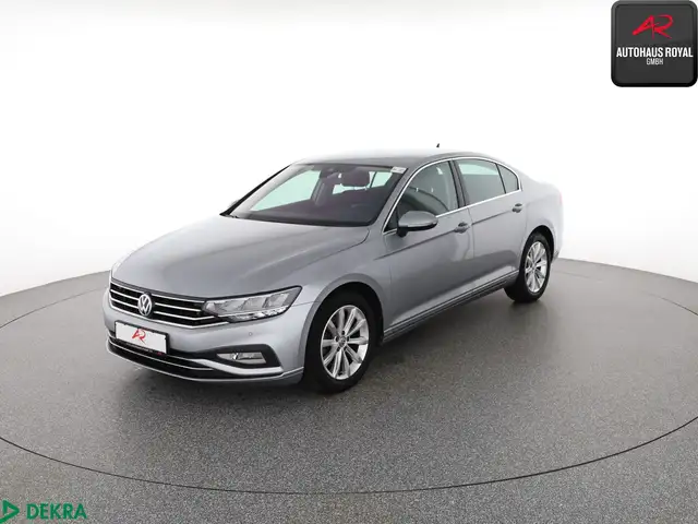 Volkswagen Passat Passat 1.5 TSI DSG KAMERA,ACC,SPURHALTE,SITZHEIZ