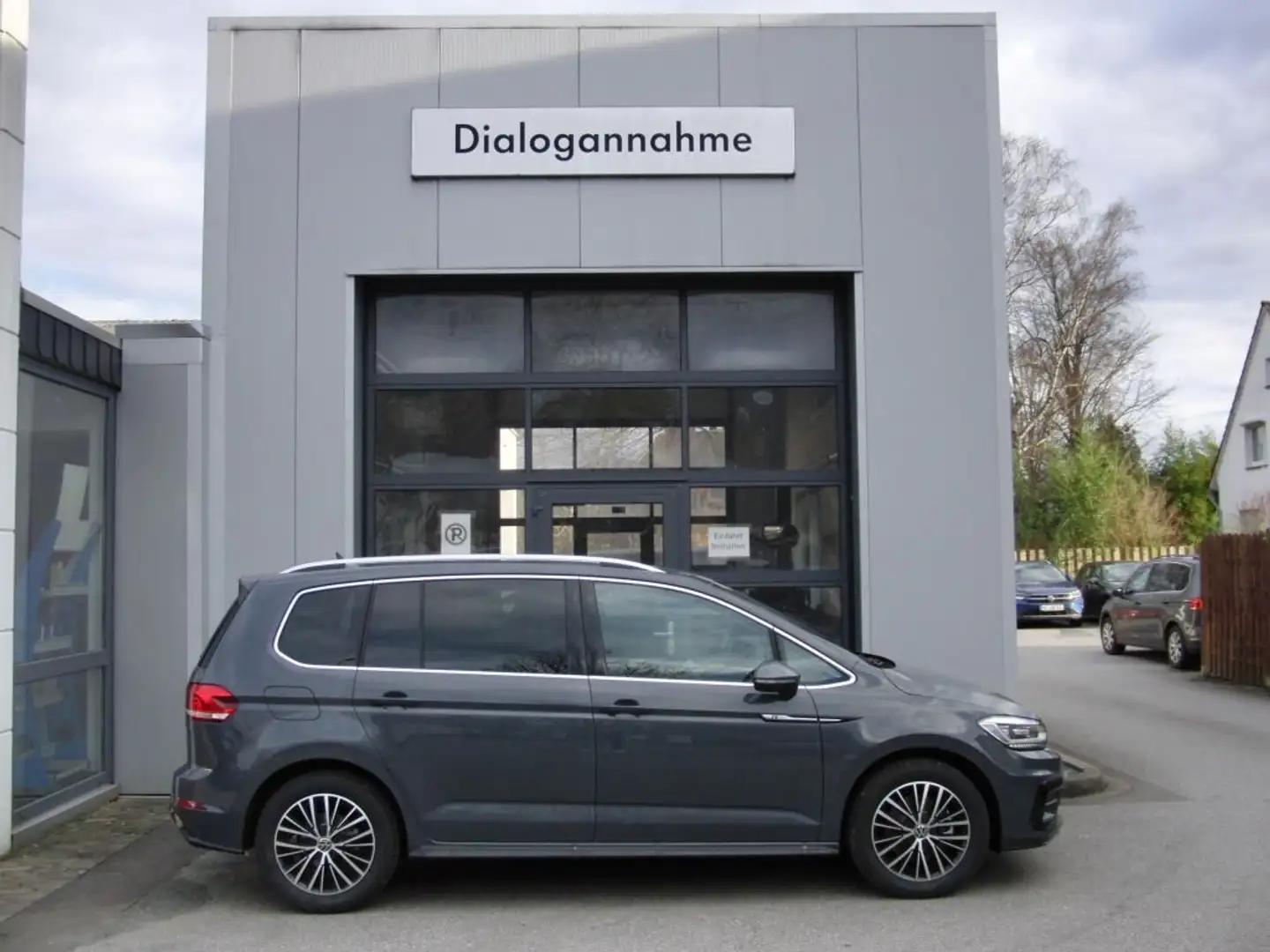 Volkswagen Touran 1.5 TSI ACT OPF DSG Highline - 1