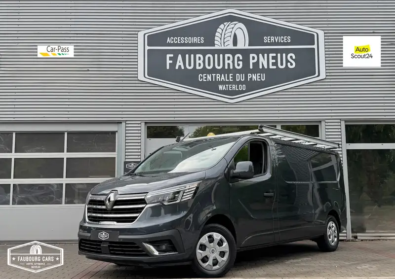 RENAULT Trafic