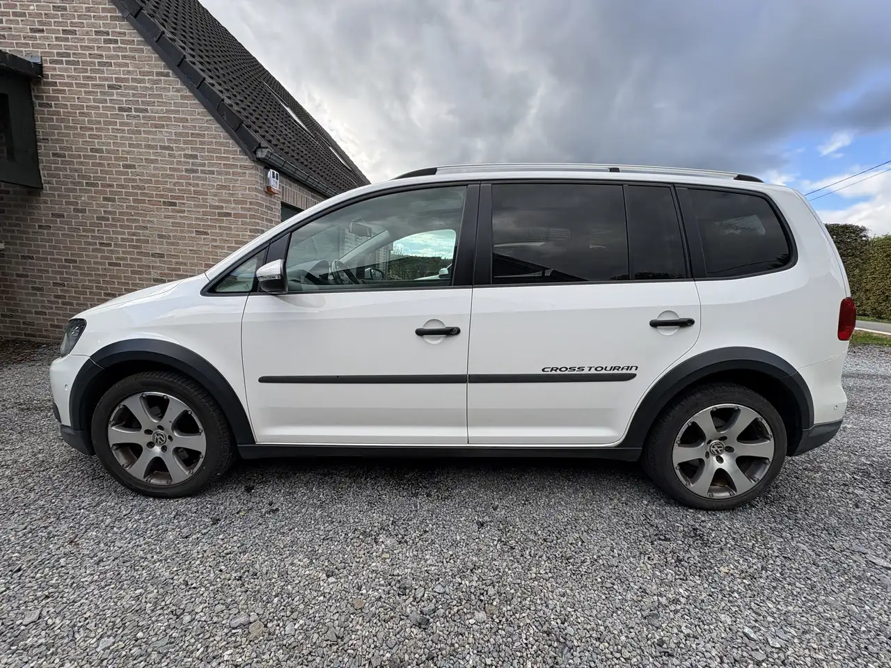 Volkswagen Cross Touran
