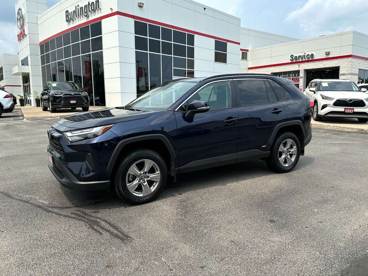 2024 Toyota RAV 4 Hybrid XLE AWD