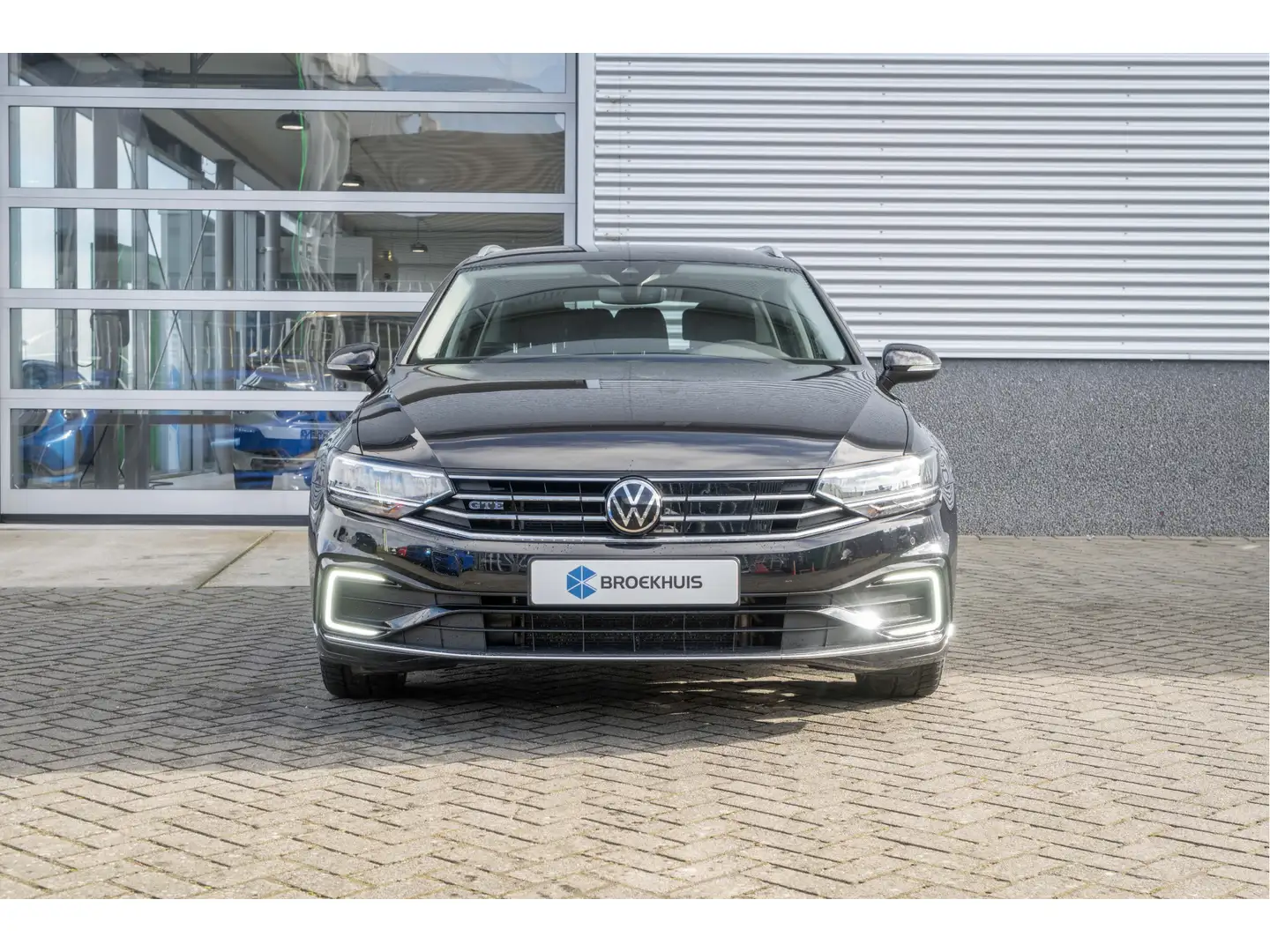 Volkswagen Passat Variant 1.4 TSI PHEV GTE Business | Trekhaak| Stoelverwarm Zwart - 2