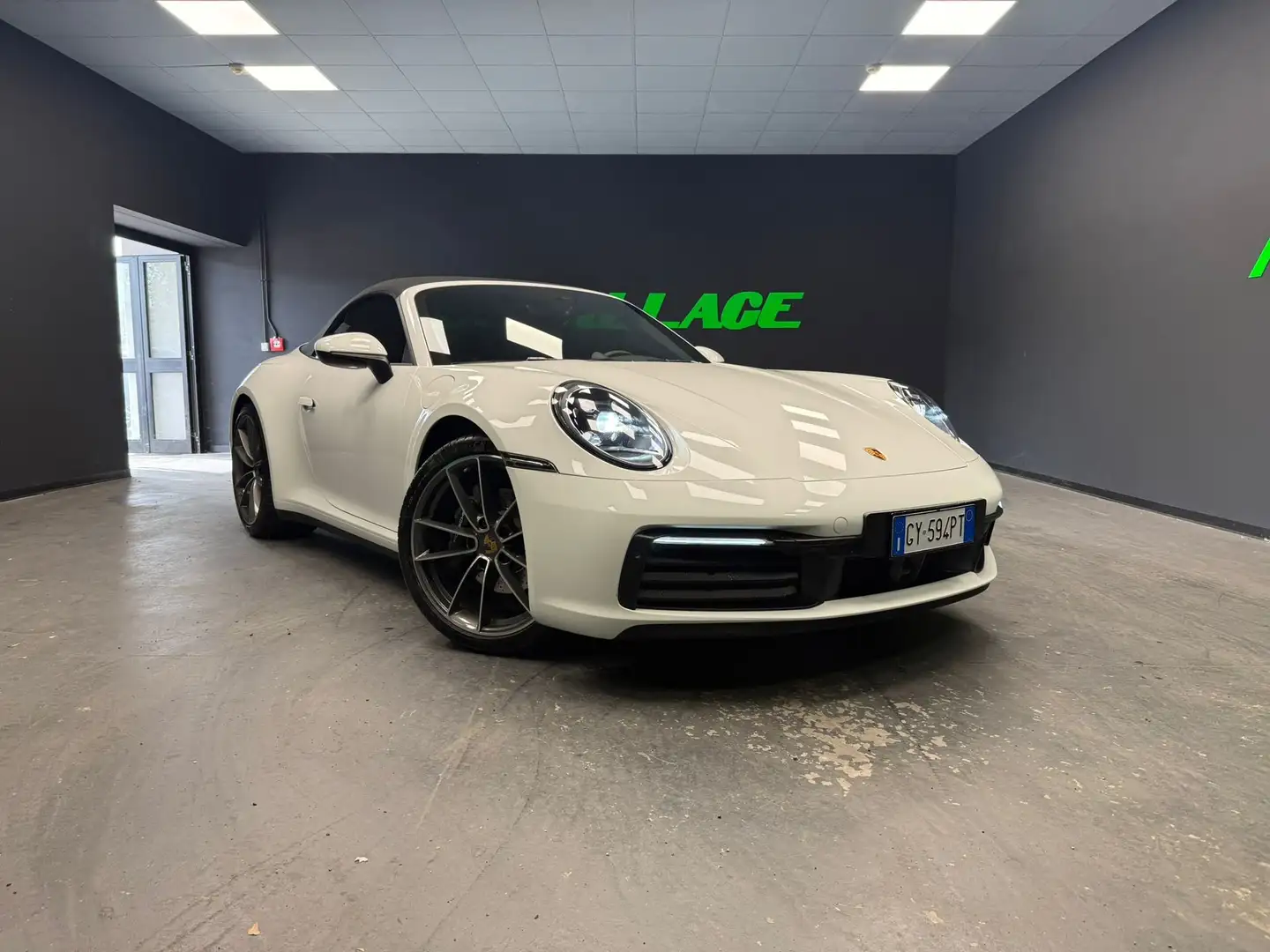 Porsche 911 911 / 992 Cabrio 3.0 Carrera auto PREZZO REALE Bianco - 1