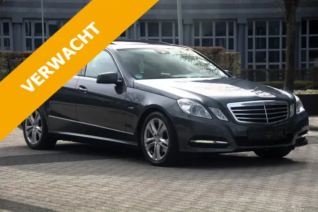 Mercedes-Benz E-Klasse E250CGI SEDAN AUT7 W212 AVANTGARDE/YOUNGT