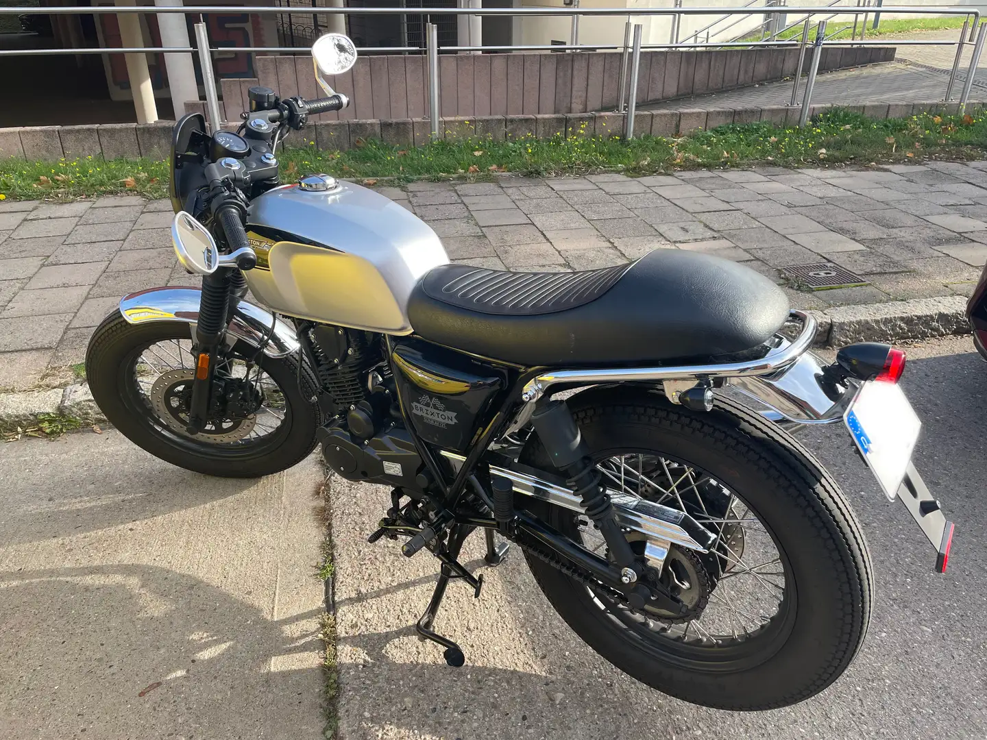 Brixton Sunray 125 Stříbrná - 1