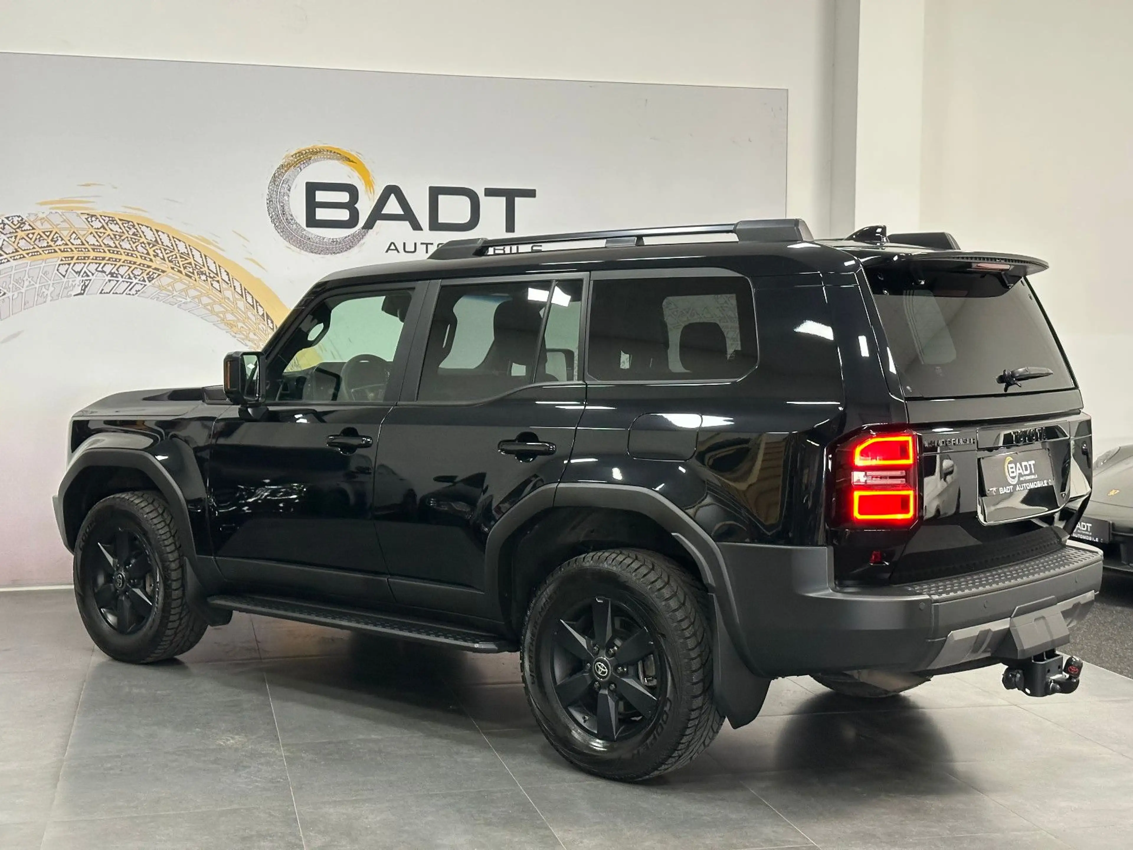 Toyota Land Cruiser 2,8 D-4D 151 kW AWD Executive EXPOR — photo 14