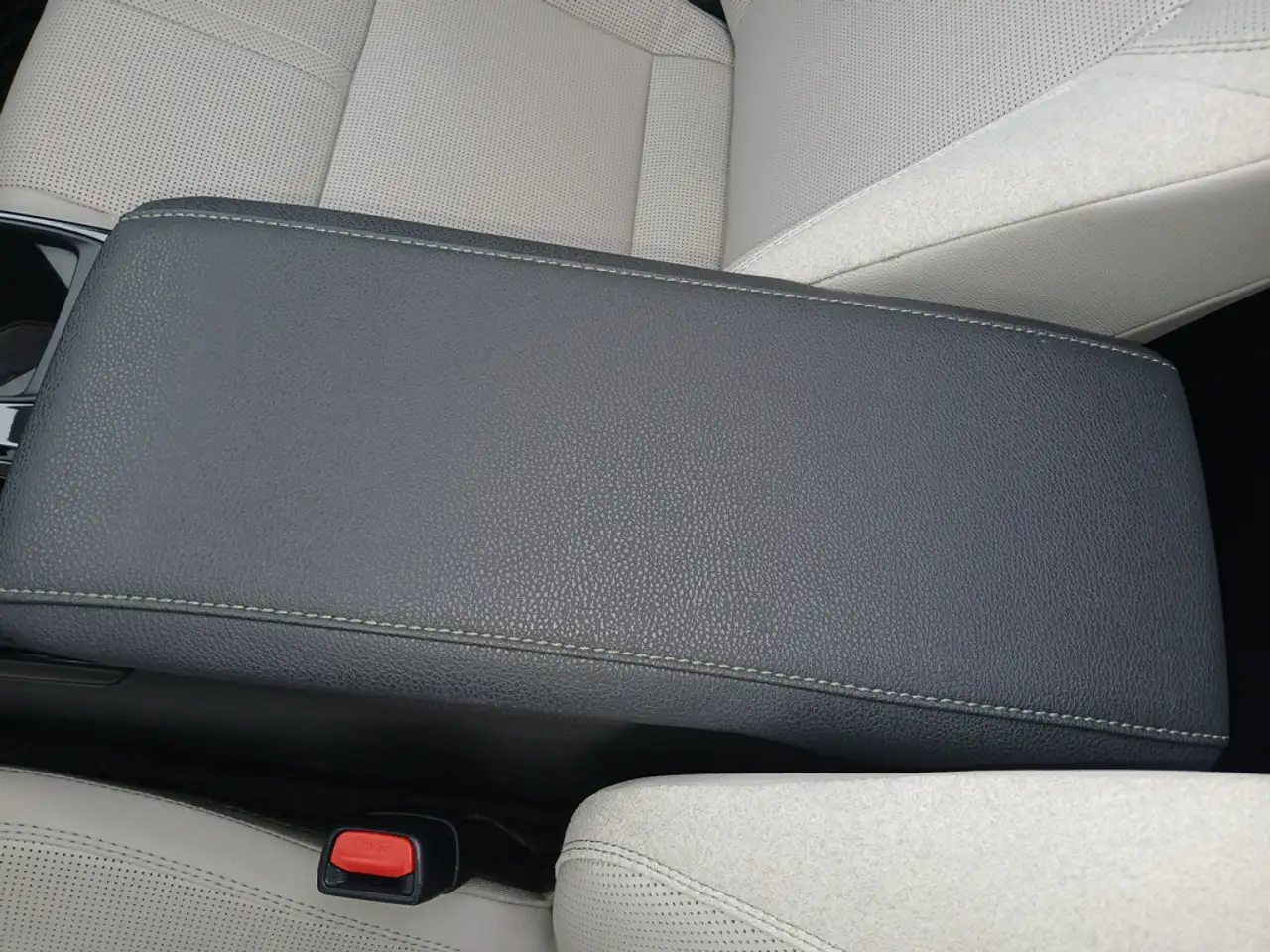 Toyota Camry снимка Toyota Camry