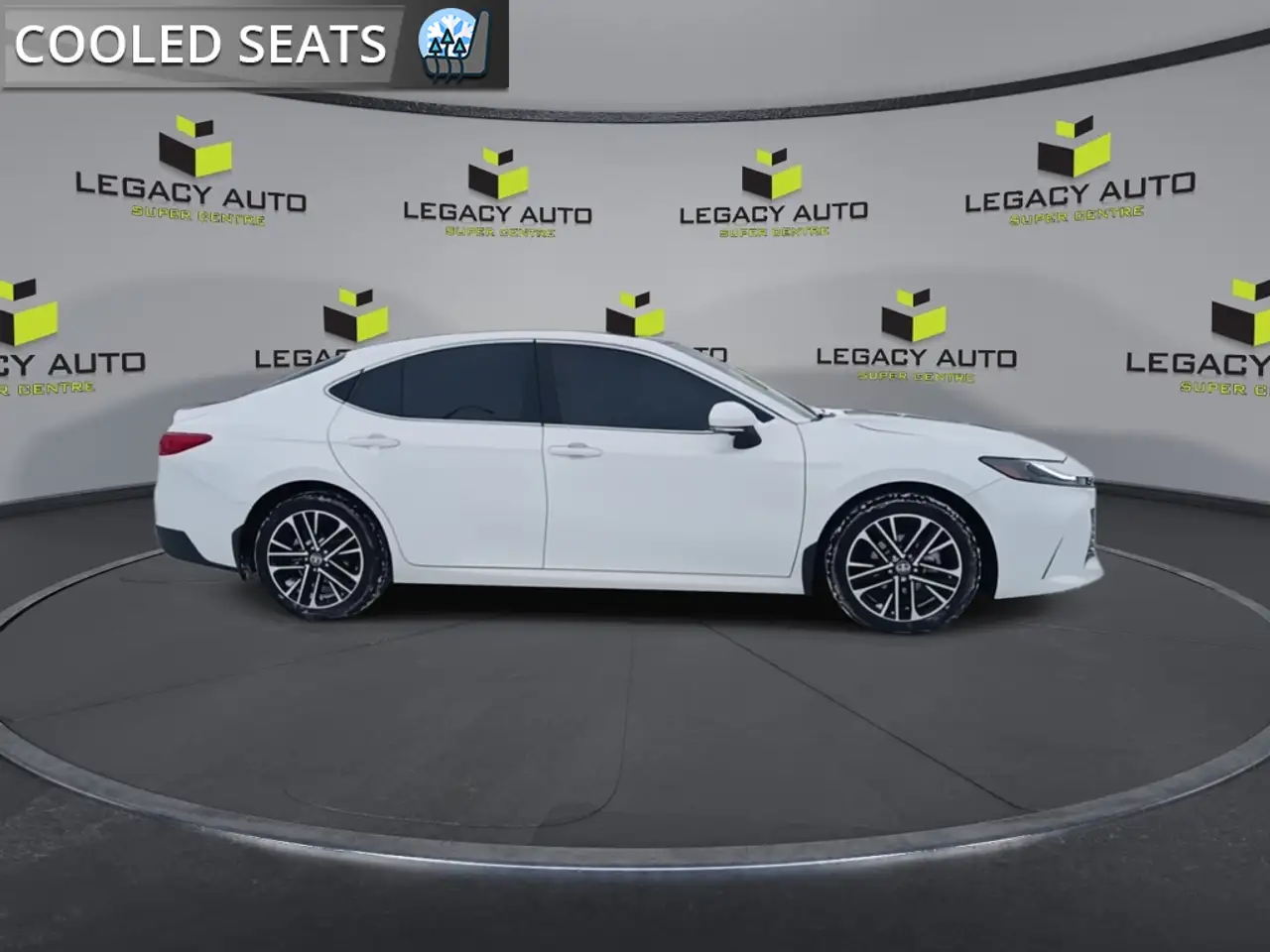 Toyota Camry снимка Toyota Camry