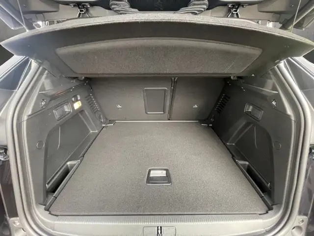 Peugeot 3008 view 7