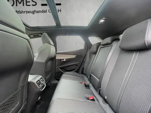 Peugeot 3008 view 8