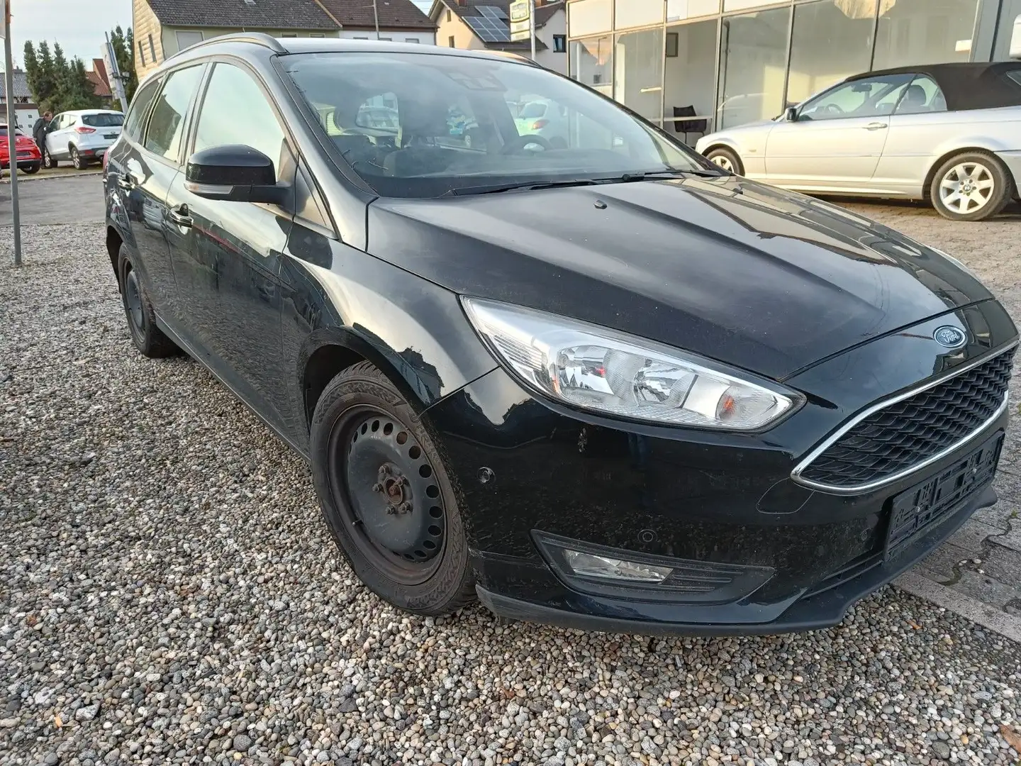 Ford Focus Turnier Trend Schwarz - 2