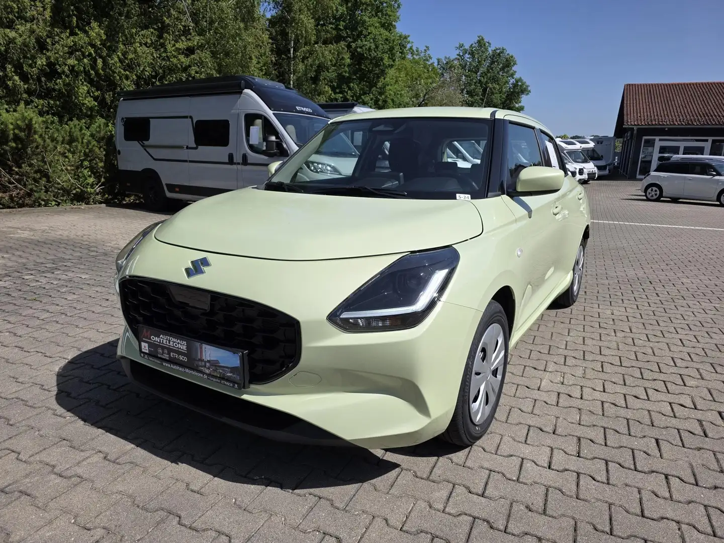 Suzuki Swift SWIFT 1.2 Dualjet Club Hybrid | Sofort Gelb - 1