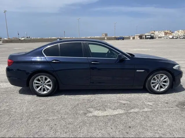 BMW 525