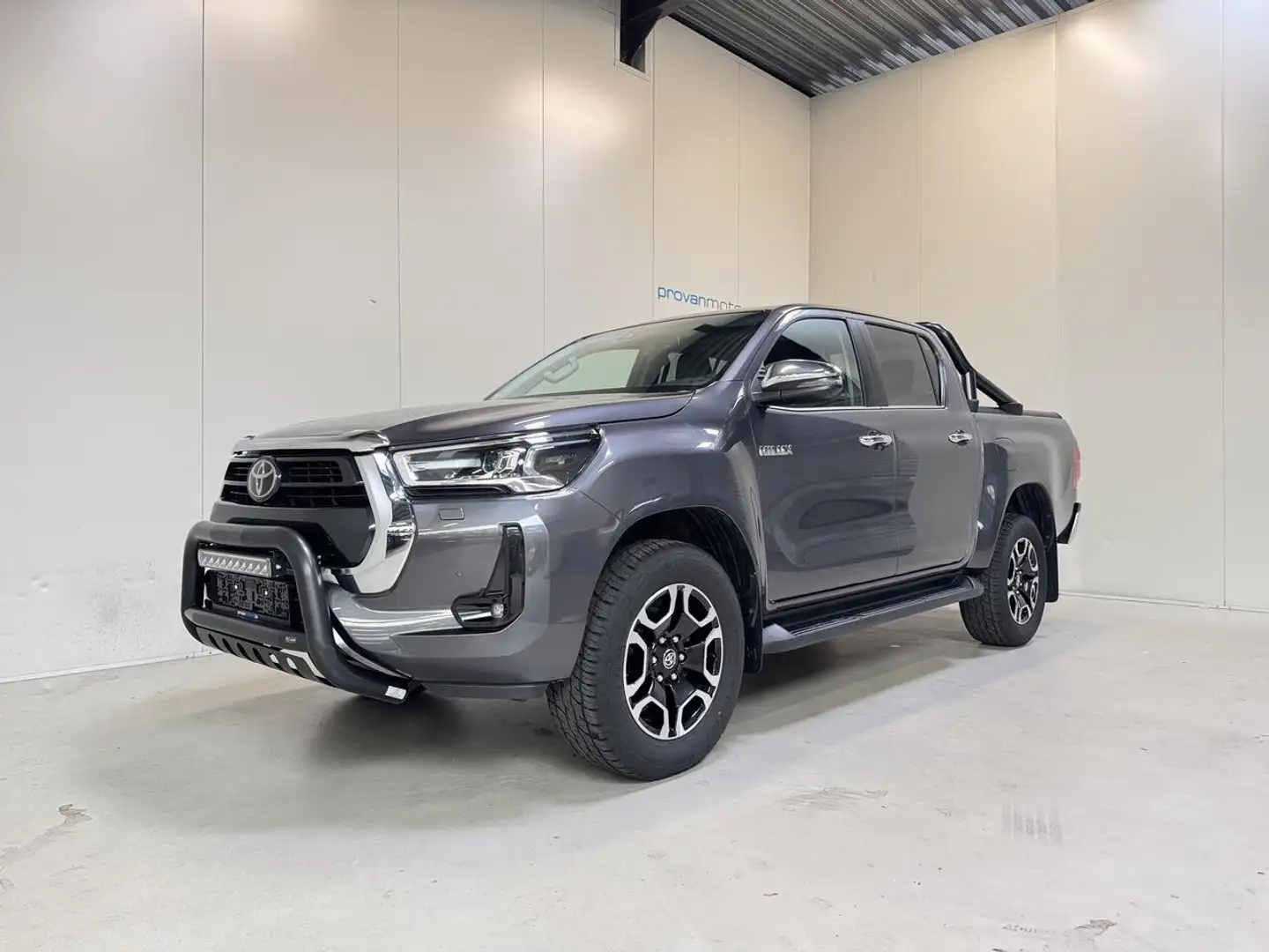 Toyota Hilux 2.8 D AWD Autom. - GPS - Airco - Topstaat! 1Ste... Сірий - 1