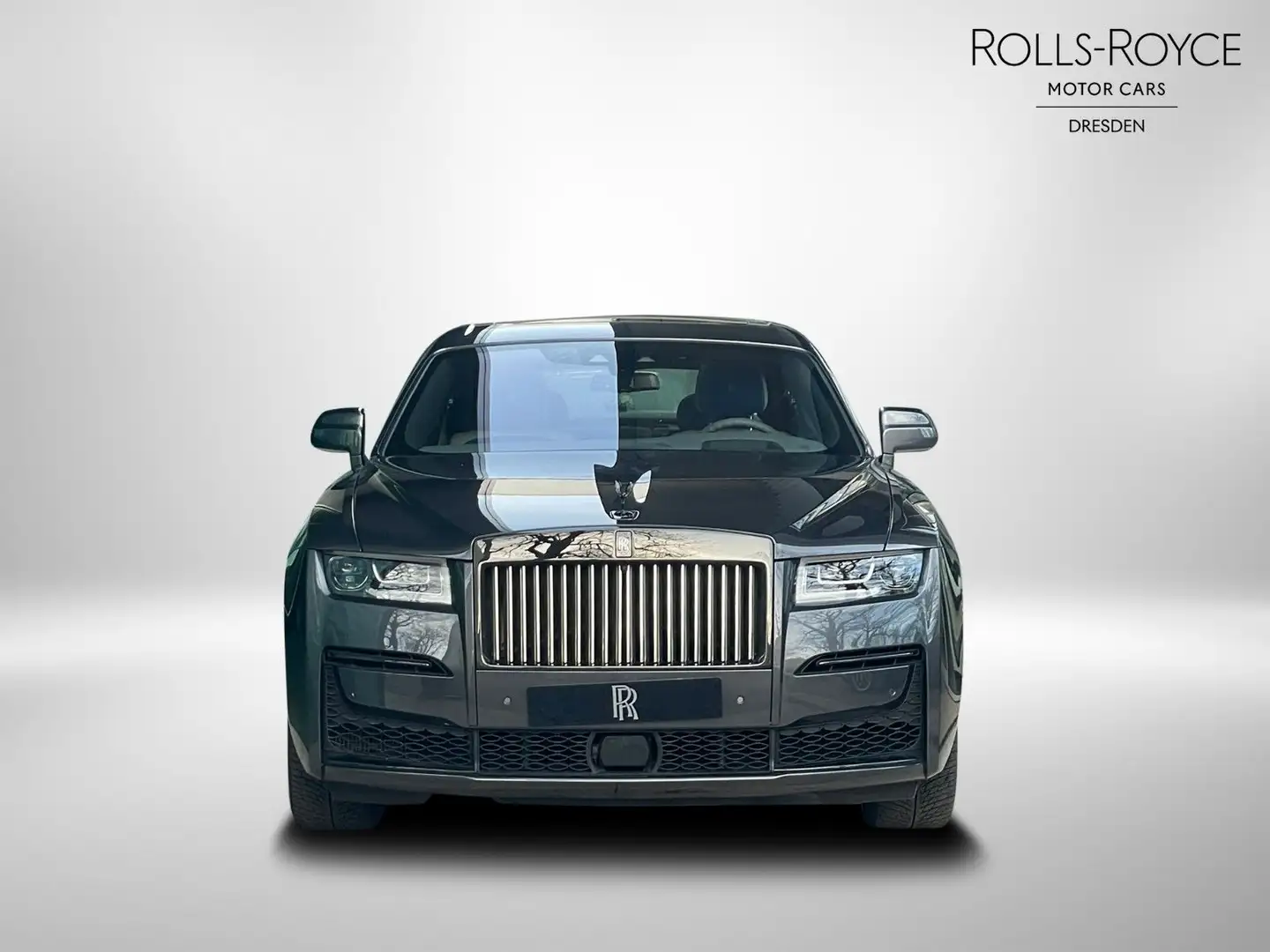 Rolls-Royce Ghost Bespoke, Black Badge Grau - 2