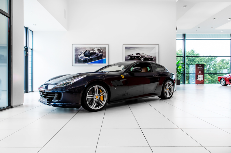 Ferrari GTC4 Lusso GTC4Lusso V12 ~Ferrari Munsterhuis~ — photo 3