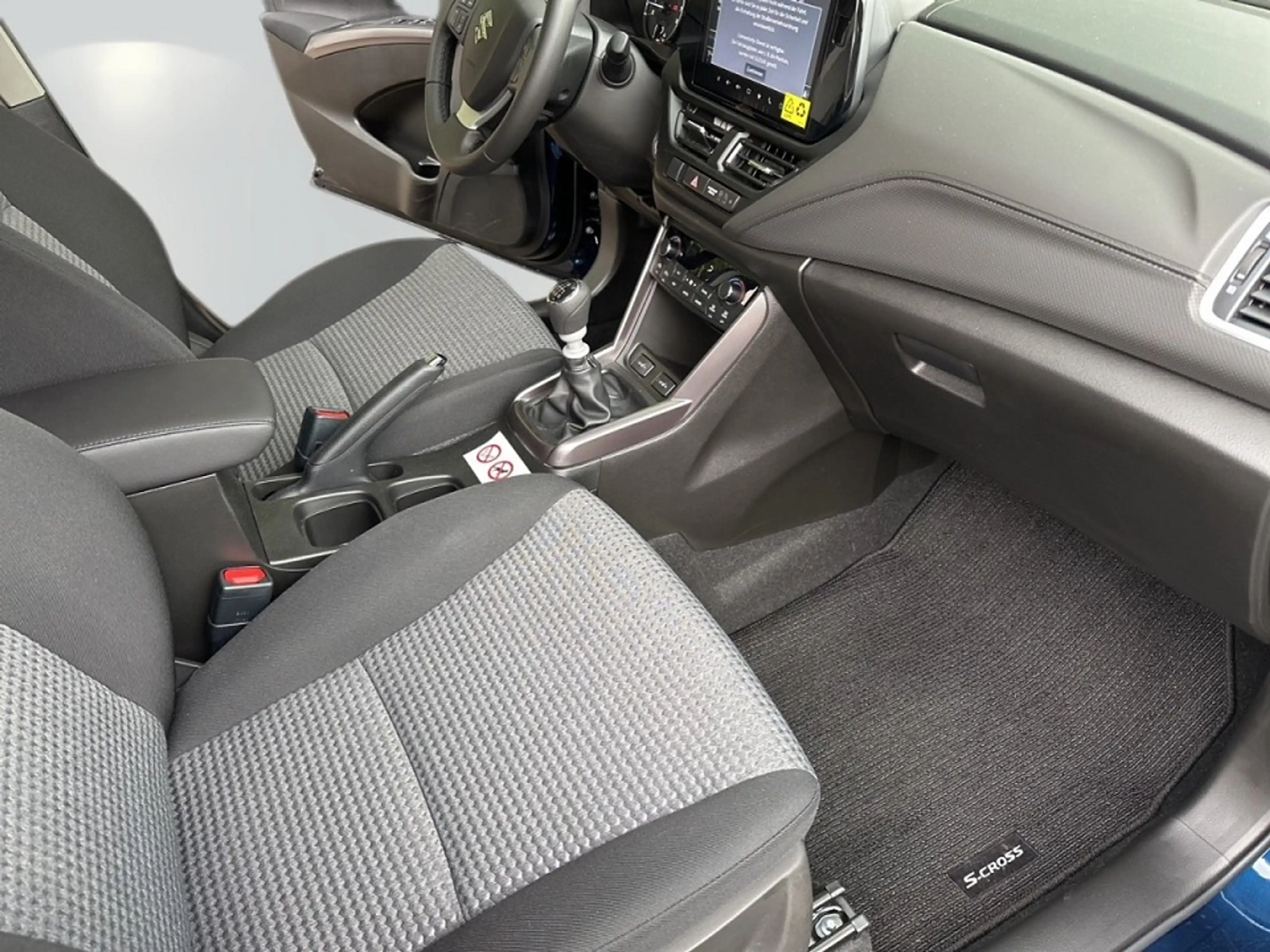 Suzuki S-Cross 1.4 BOOSTERJET 6M/T COMFORT HYBRID — photo 13
