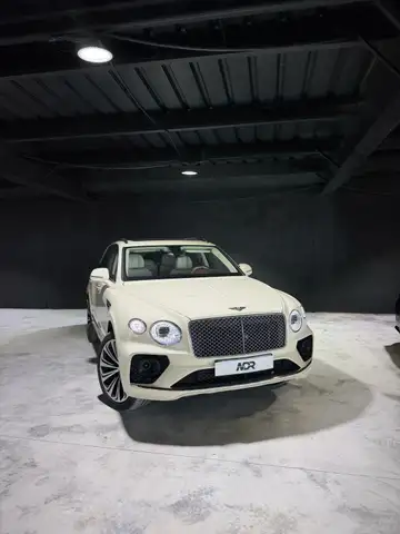 Bentley Bentayga 4.0 V8 EWB Azure First Edition