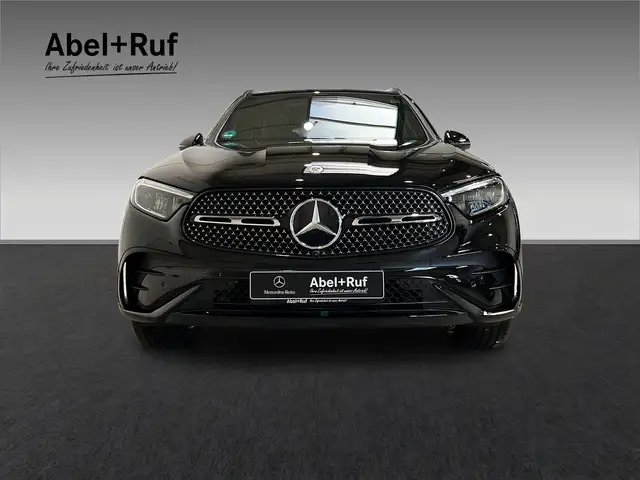 Mercedes-Benz GLC view 2