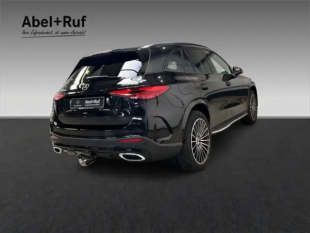 Mercedes-Benz GLC view 5