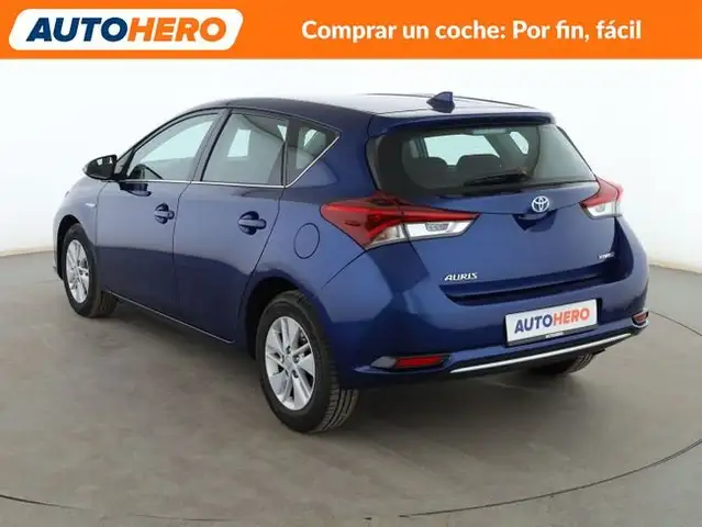 Toyota Auris view 4