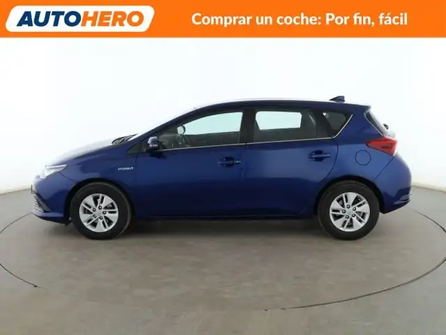 Toyota Auris view 3