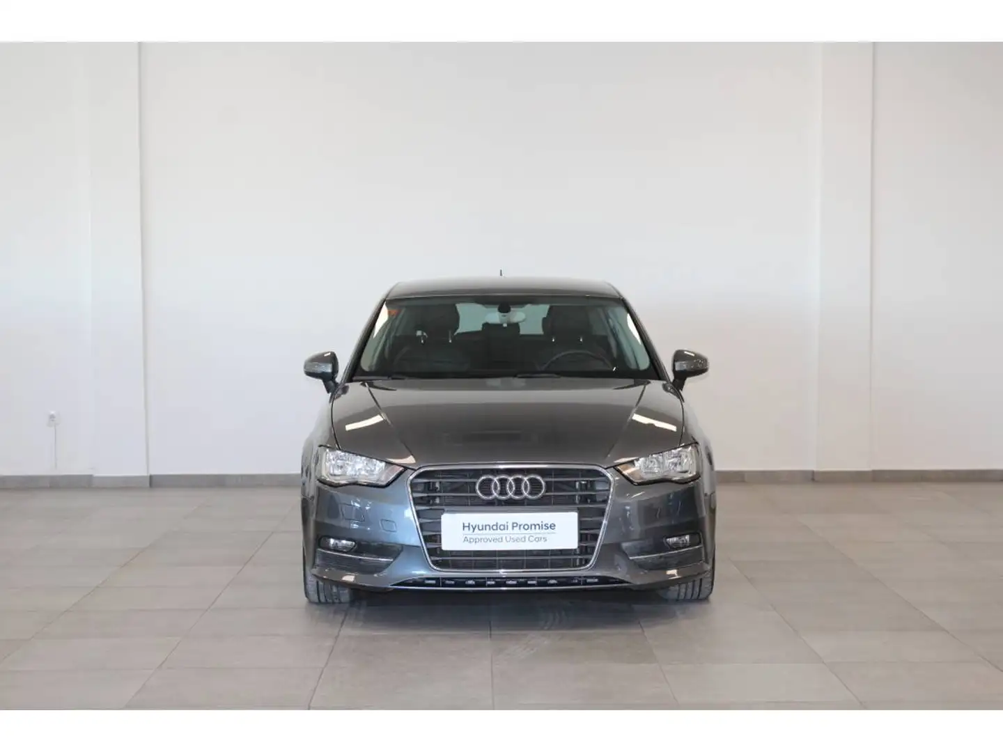 Audi A3 Sportback 1.6TDI Attracted S-Tronic 105 Gris - 2