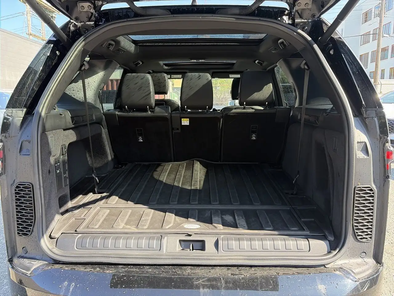 Land Rover Discovery снимка Land Rover Discovery