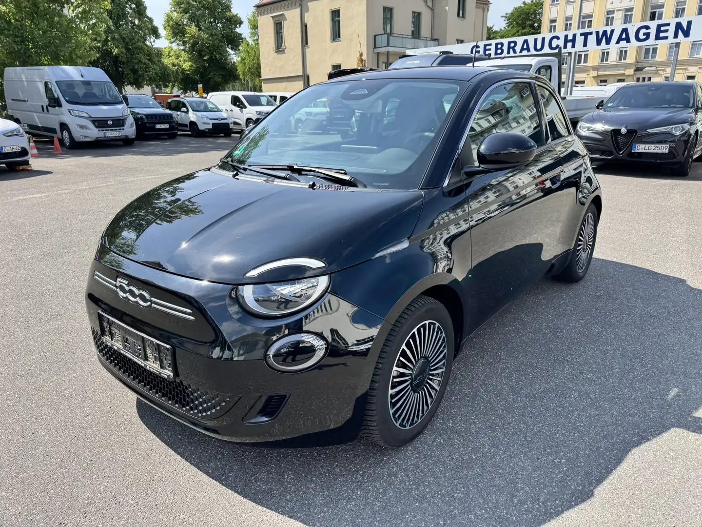 Fiat 500e Icon Schwarz - 1
