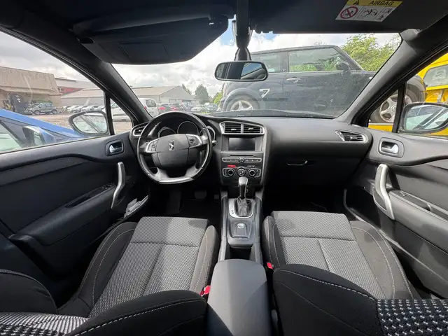 DS Automobiles DS 4