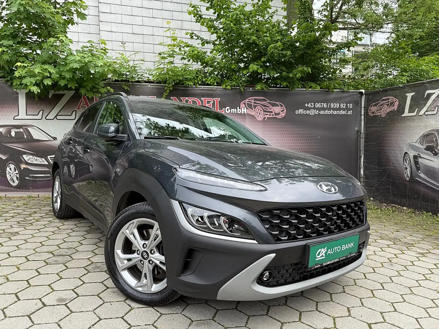 Hyundai KONA Kona 1,6 CRDi 48V 4WD Trend Line DCT Aut. Grau - 1
