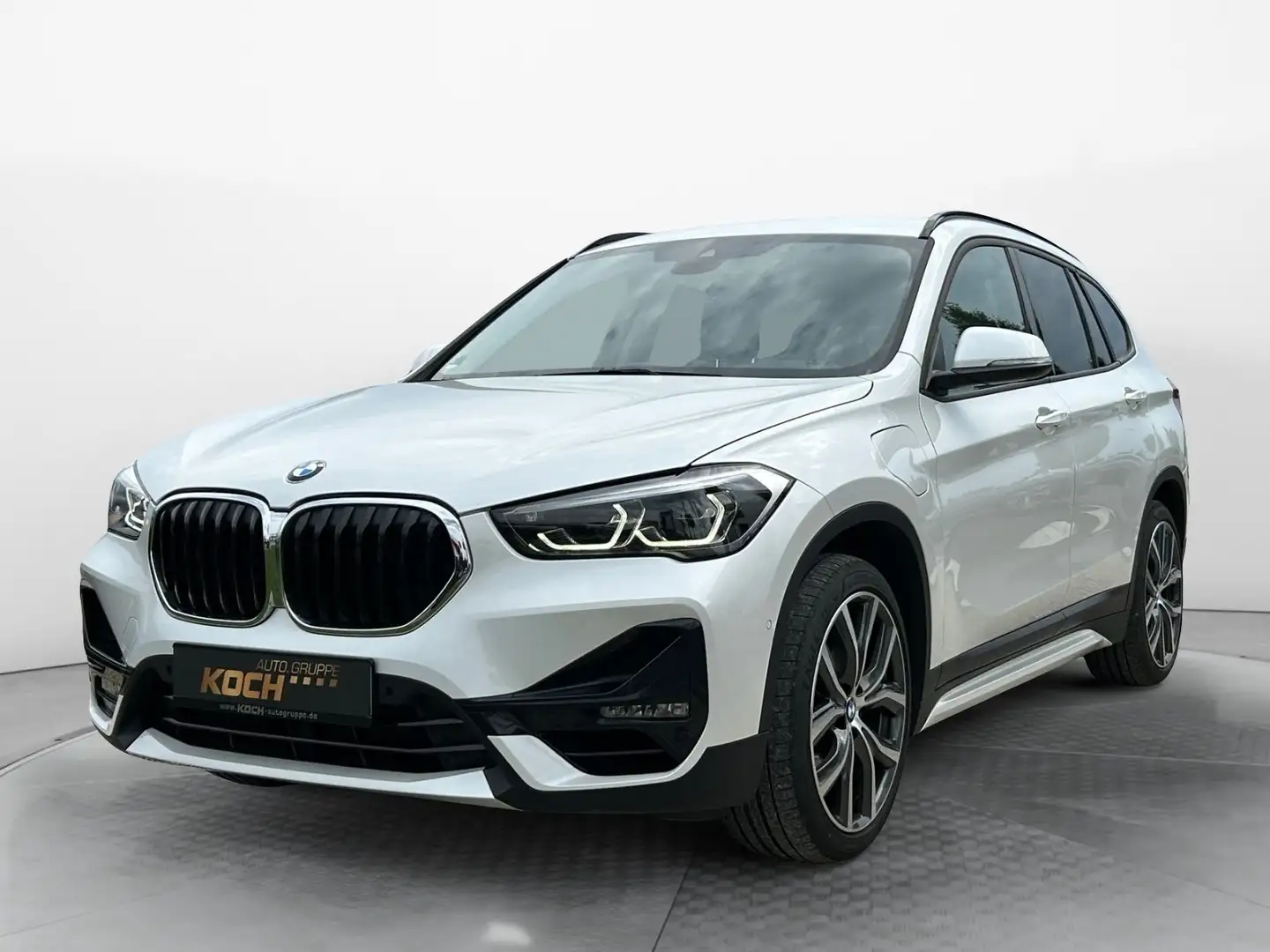BMW X1 xDrive 25 e Sport Line, LED, DAB, Tempomat, R Blanc - 2