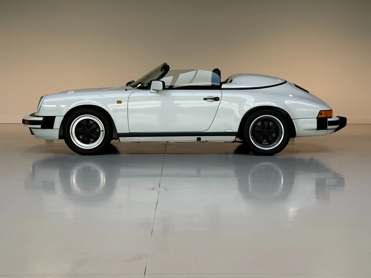 Porsche 911 Speedster Narrow Body 25.000km! 2 Owners New! Weiß - 1