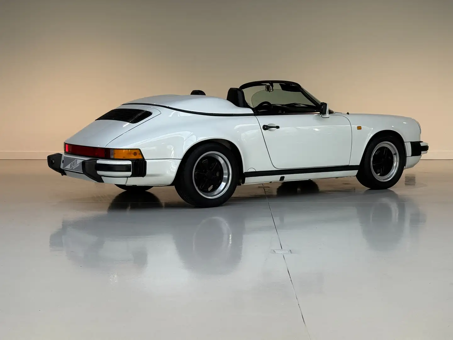 Porsche 911 Speedster Narrow Body 25.000km! 2 Owners New! Weiß - 2