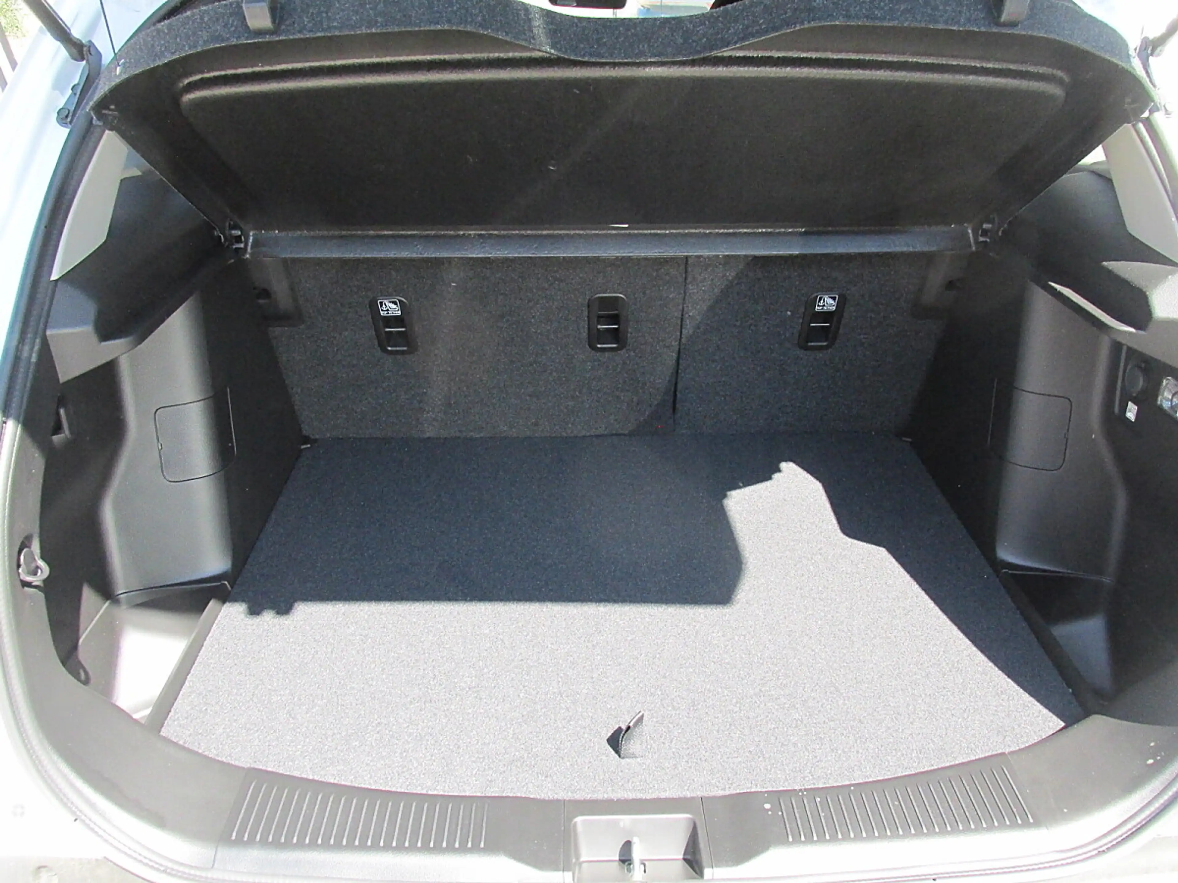 Suzuki S-Cross 1,4 Hybrid ALLGRIP shine Aut. — photo 13