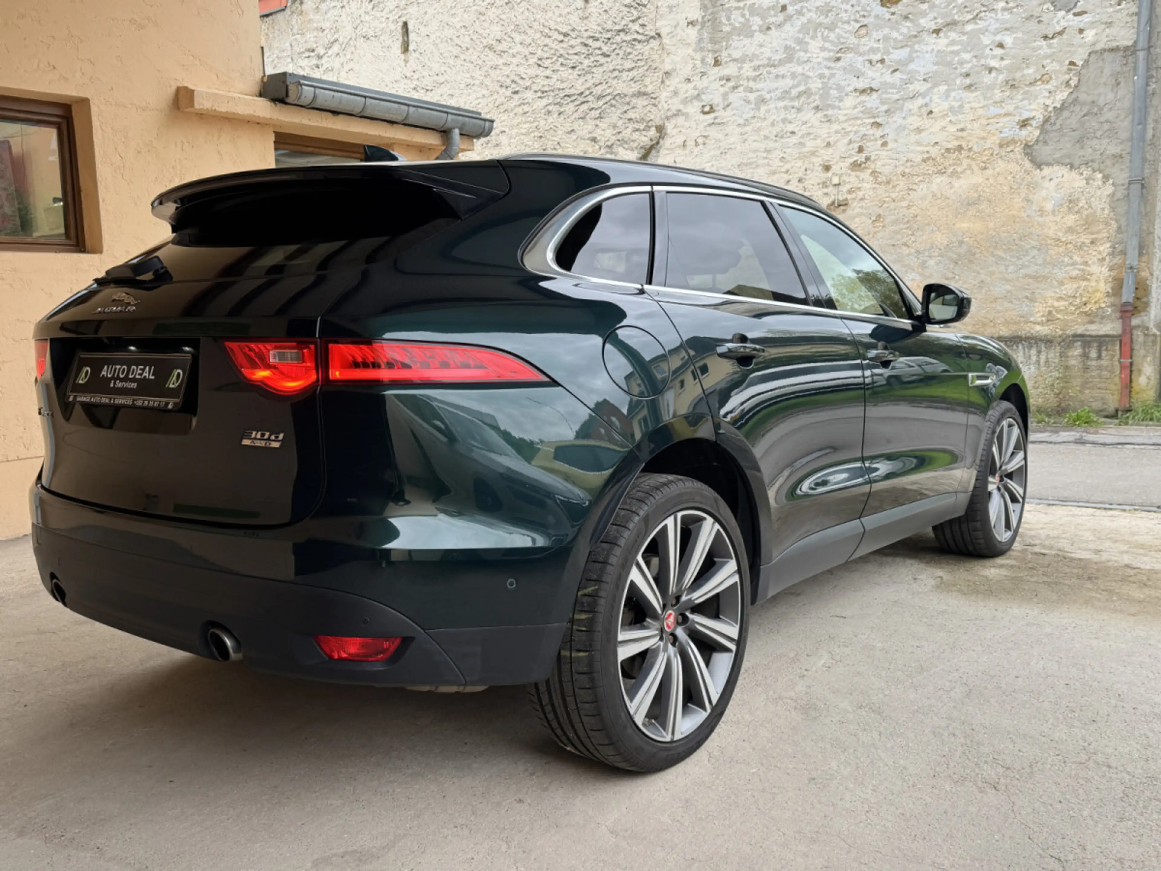 Jaguar F-Pace Jaguar F-PACE Portfolio 30d AWD - 221kW — photo 5