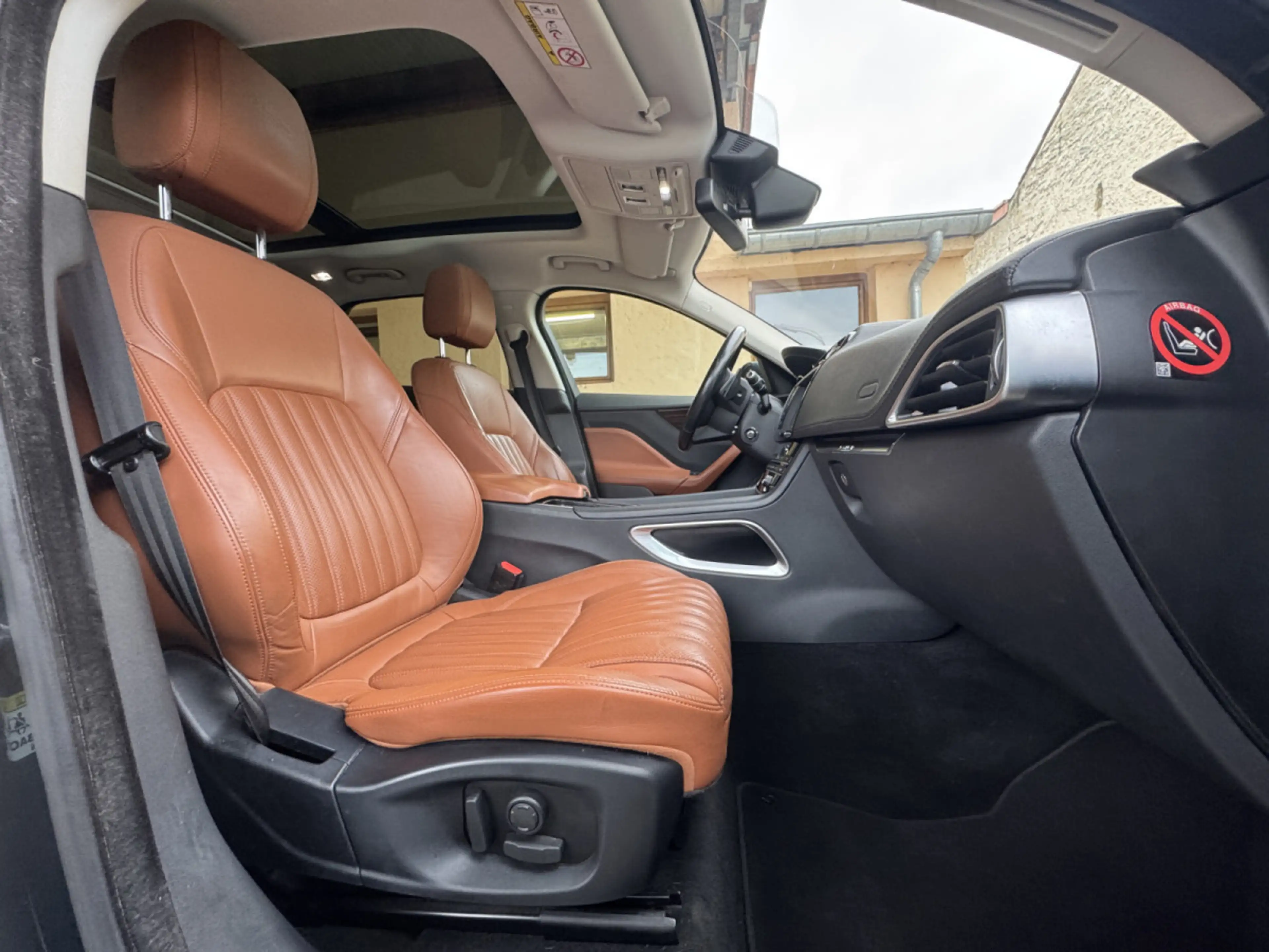 Jaguar F-Pace Jaguar F-PACE Portfolio 30d AWD - 221kW — photo 9