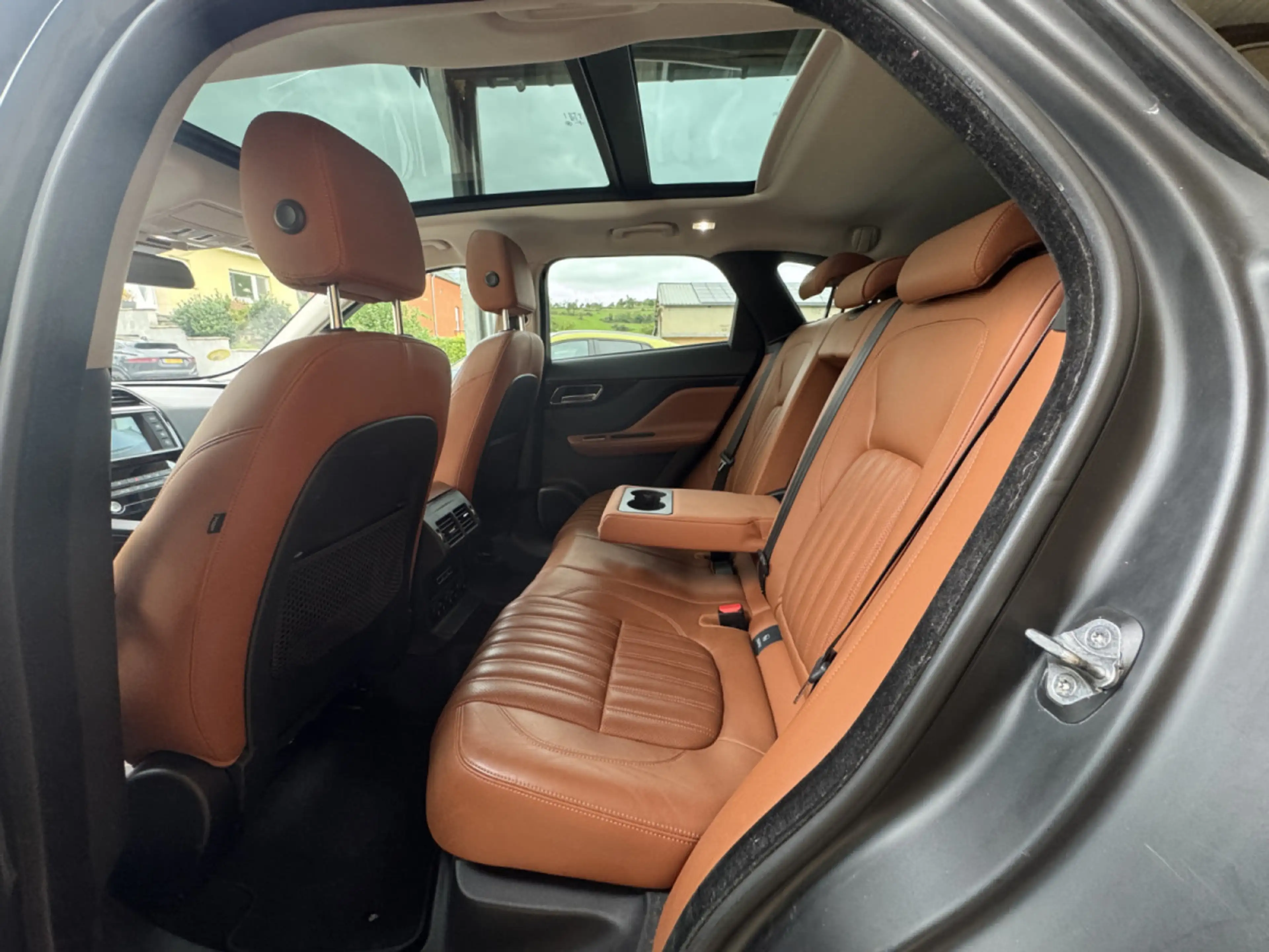Jaguar F-Pace Jaguar F-PACE Portfolio 30d AWD - 221kW — photo 14