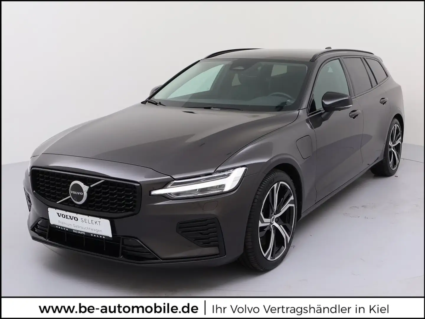Volvo V60 T6 Plus Dark Recharge Plug-In Hybrid AWD Grau - 1