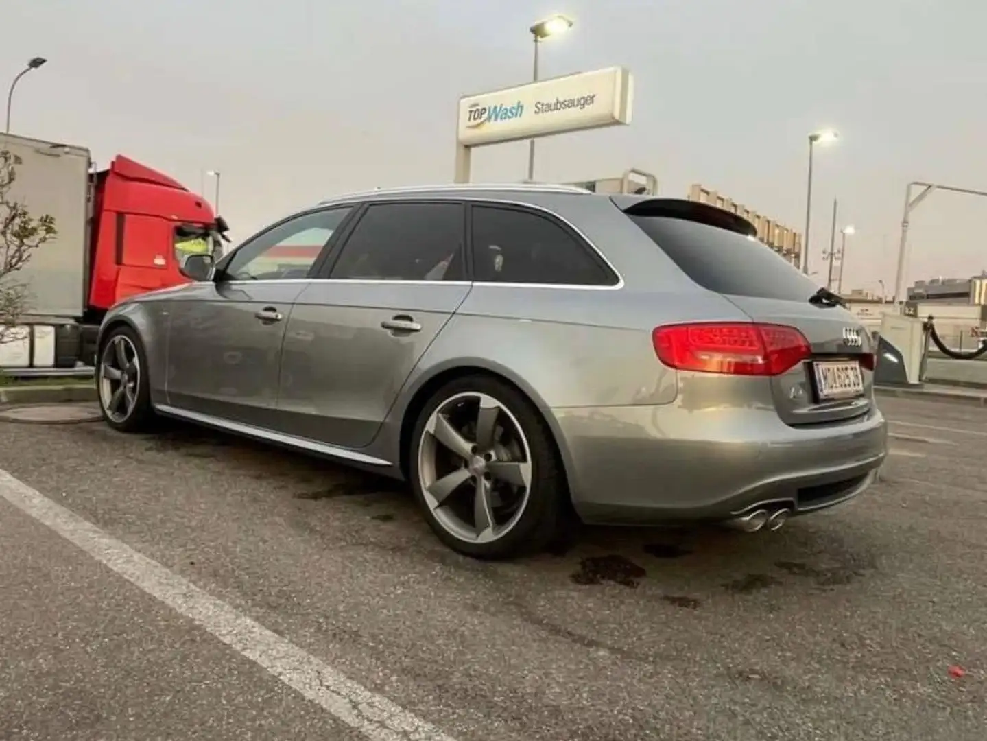 Audi A4 A4 Avant 2,0 TDI Sport DPF Aut. Sport Grau - 1