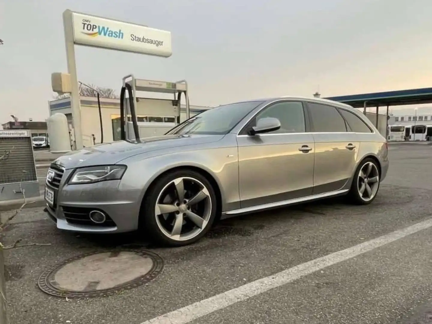 Audi A4 A4 Avant 2,0 TDI Sport DPF Aut. Sport Grau - 2
