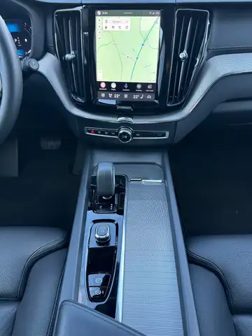 Volvo XC60 view 15