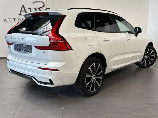 Volvo XC60 view 4