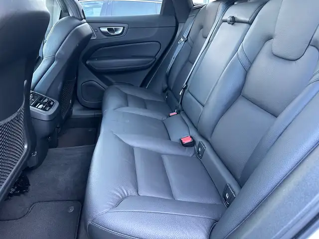 Volvo XC60 view 13