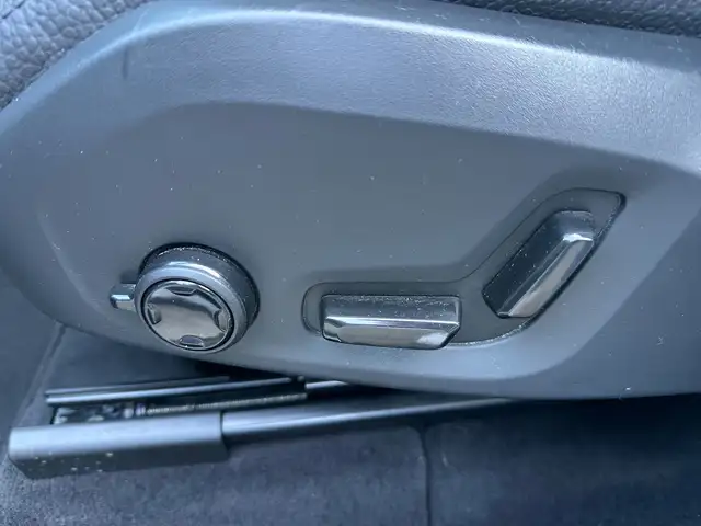 Volvo XC60 view 22